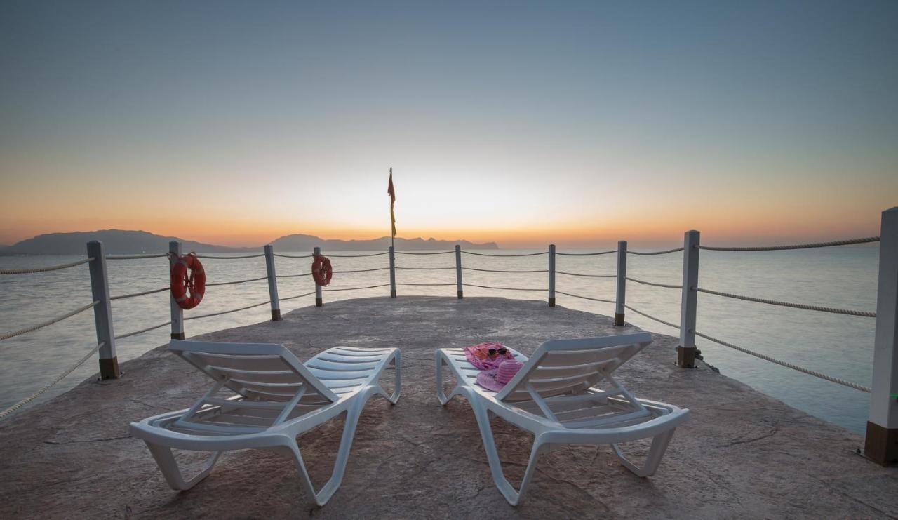 Perla Del Golfo Resort Terrasini Bagian luar foto