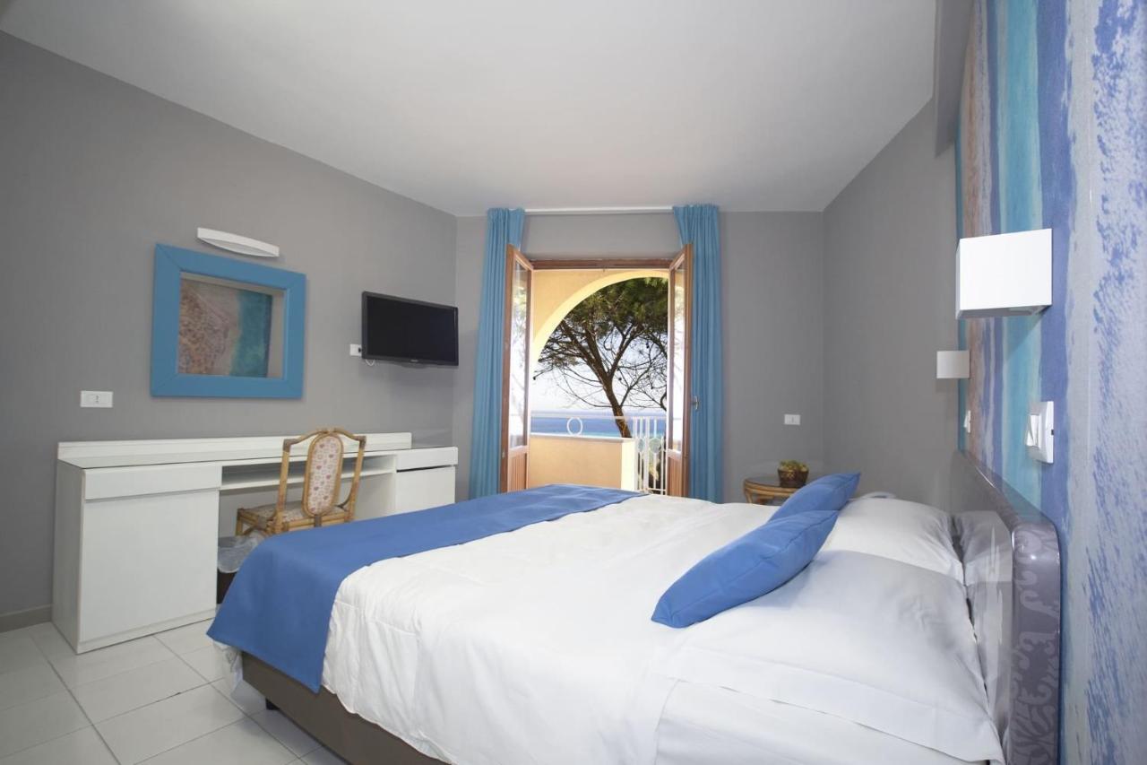 Perla Del Golfo Resort Terrasini Bagian luar foto