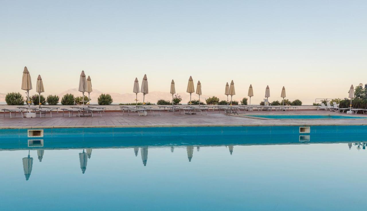 Perla Del Golfo Resort Terrasini Bagian luar foto